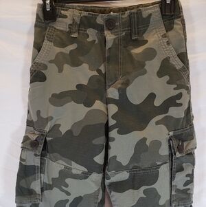Urban Pipeline Boys Camo Green Cargo Shorts Sz 12